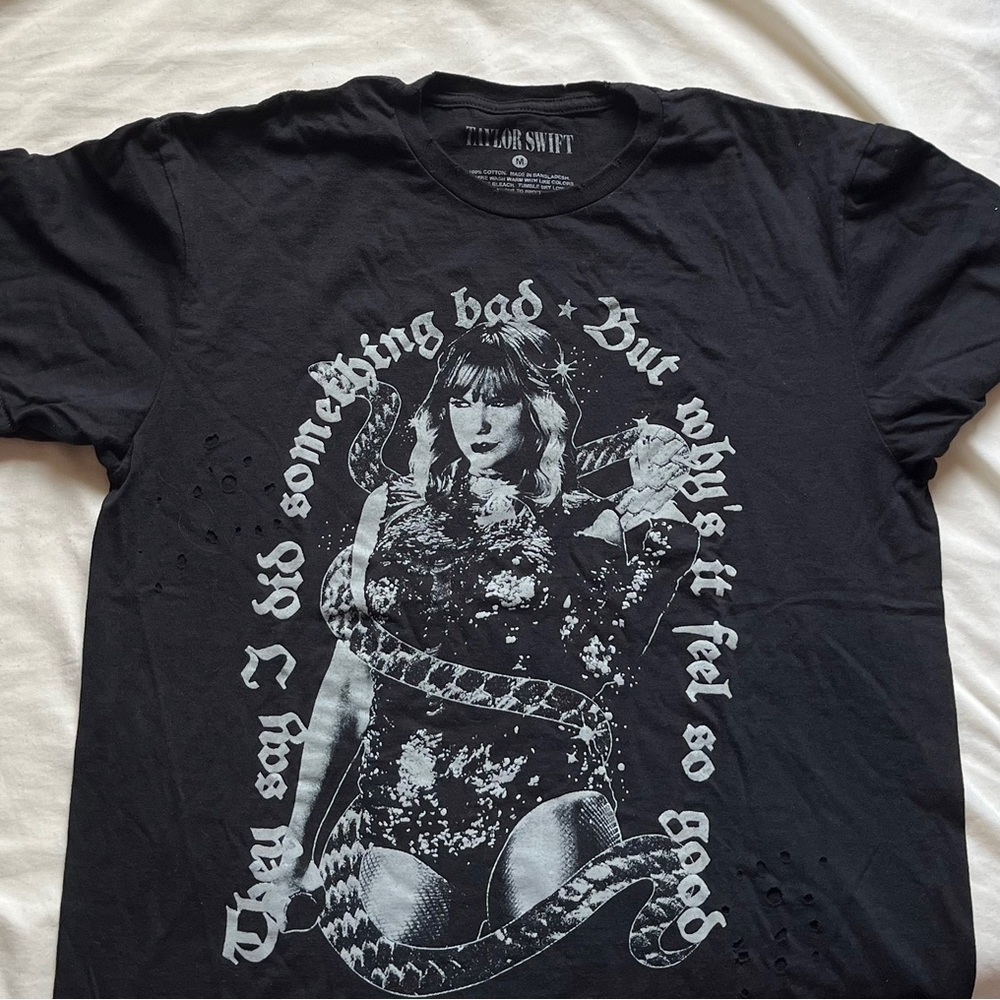 Taylor Swift ‘I did something bad’ T-shirt Size M NEW